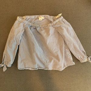 Vineyard vines off the shoulder shirt